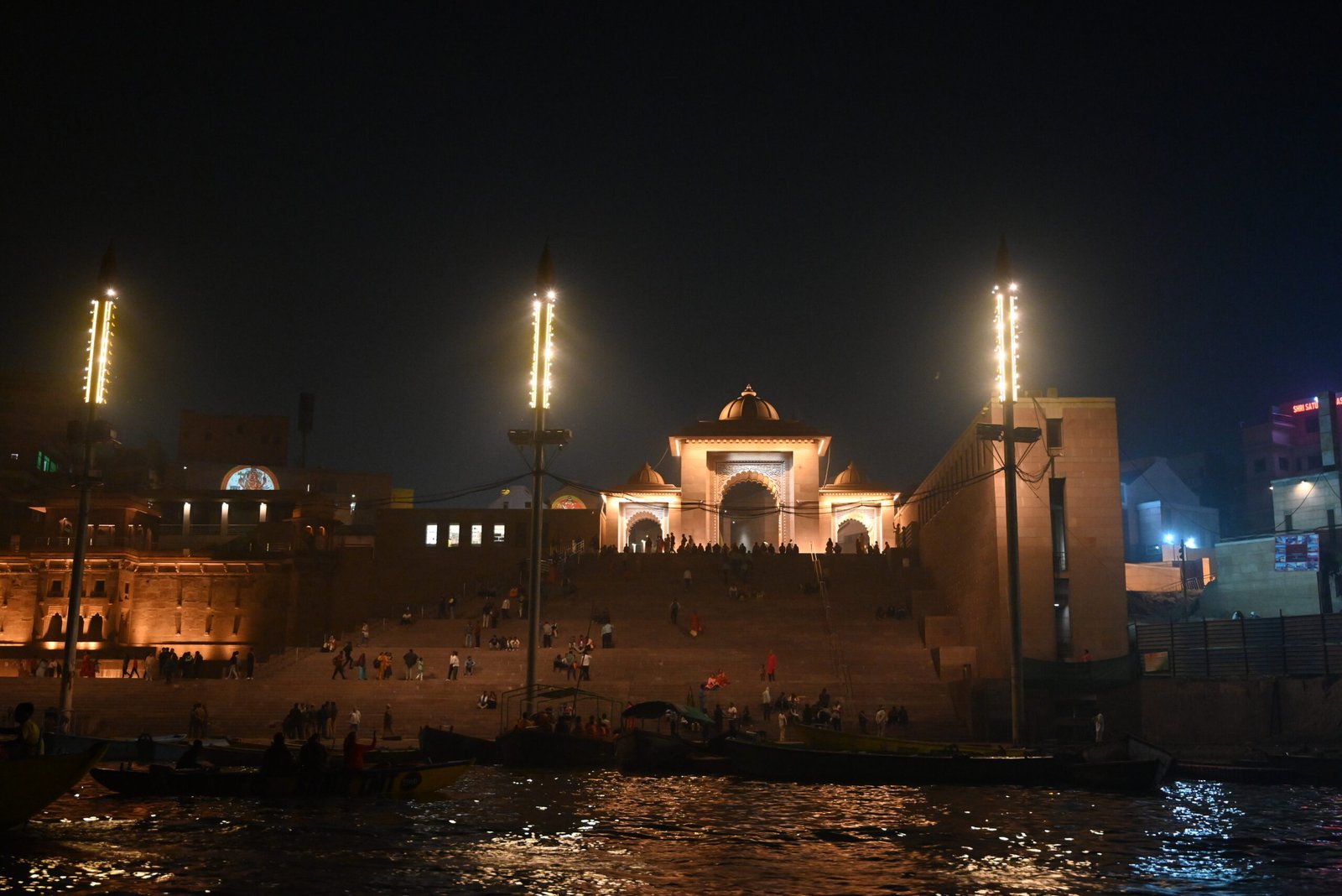 Moonlight Cruise View 2